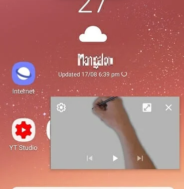 Free activation of YouTube picture-in-picture (PiP) feature for all users 2025 6 YouTube picture-in-picture (PiP)